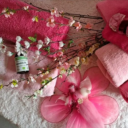 Wohlfuehl & Wellness Oase * Нойштадт-ан-дер-Вайнштрасе